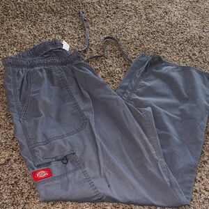 Dickies women’s Dark Gray Cargo Drawstring scrubs